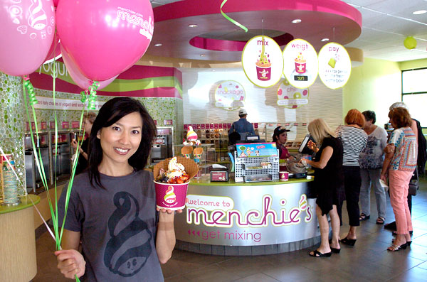 Menchie's froyo franchise is focused on smiles.